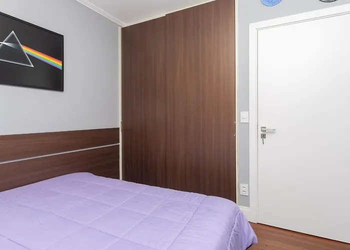 Apto 3 Quartos Com Churrasqueira Na Auxiliadora * Porto Alegre